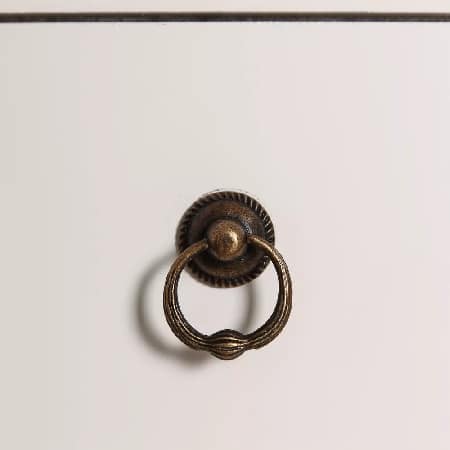 Armario estilo oriental en dm blanco (55x33x185)