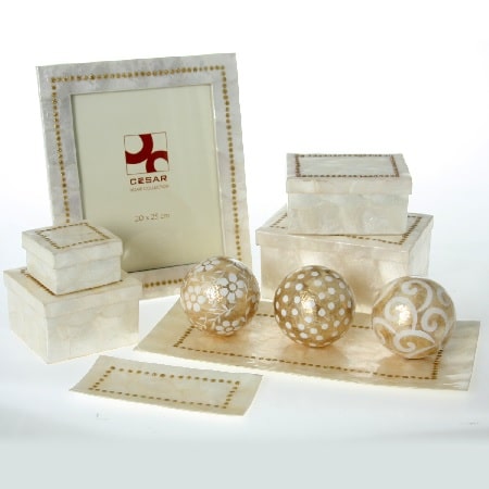 Centro nácar blanco puntos dorados(20x10cm)