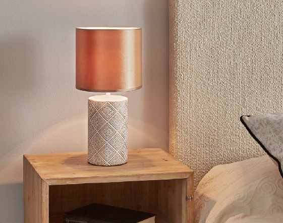 Lámpara Mesa Cerámica Blanca Rombos Dorados Anteia(20dx40 cm)