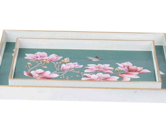 Bandeja Lacada Blanca y Azul con Flores Rosas (48x35x4cm)
