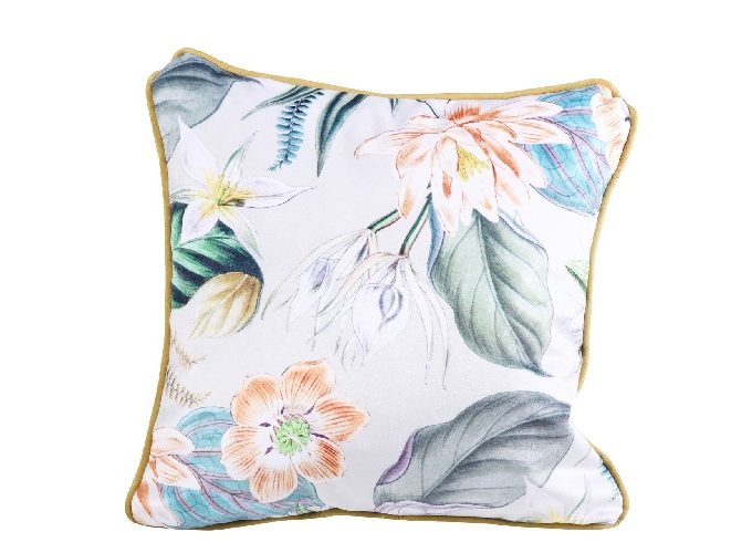 cojín terciopelo flores multicolor con fondo beige