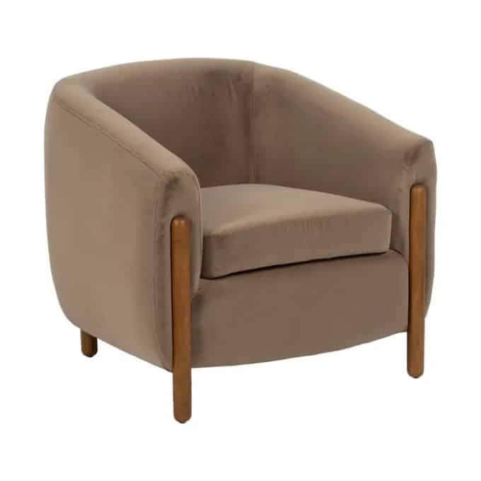 sillón estructura redondeada en madera de caucho y tapizado en terciopelo gris taupé