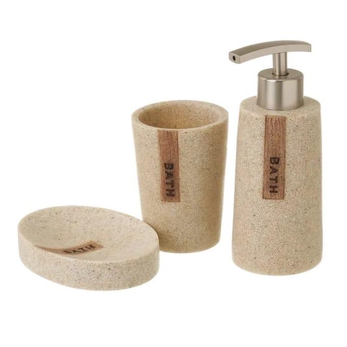 set dosificador de baño en resina beige de tres piezas