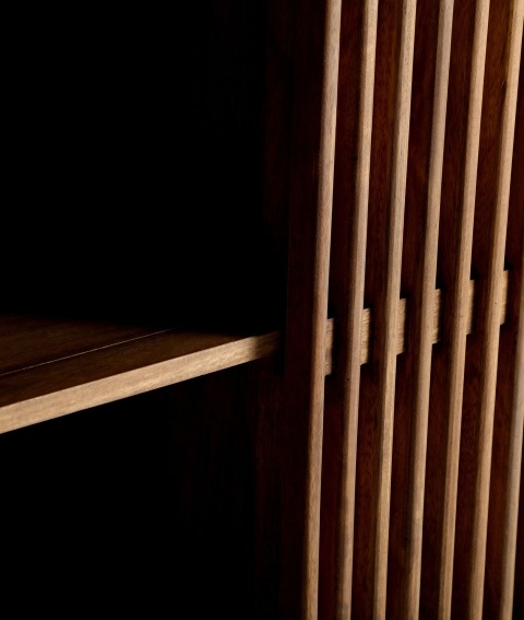 Armario Madera de Mango Listones Óder , Contemporáneo ( 108x36x130cm)
