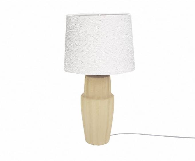 lámpara mesa con pie grabado imitaciín piedra y tulipa blanca