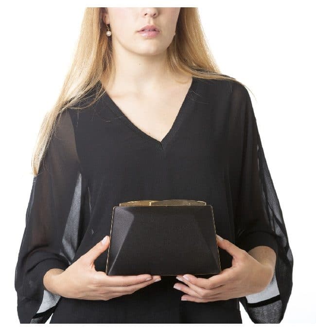 Bolso Clutch Fiesta Negro Satinado y Oro (20x12x3 cm)