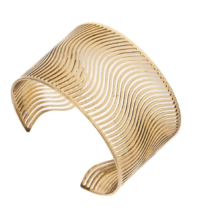 pulsera brazalete metal dorado calado con ondas