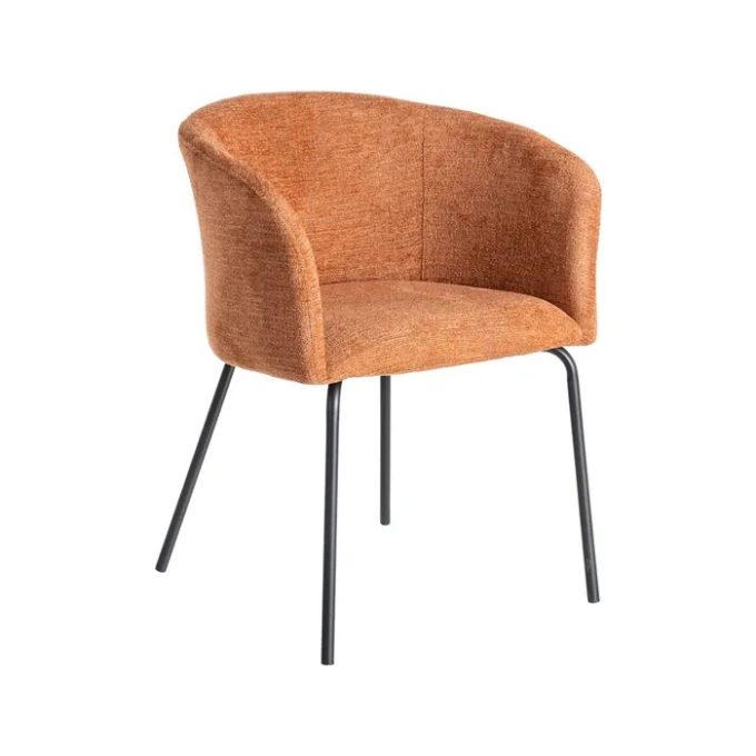 silla de respaldo redondo con apoyabrazos en metal y tapizada en tejido de chenilla naranja