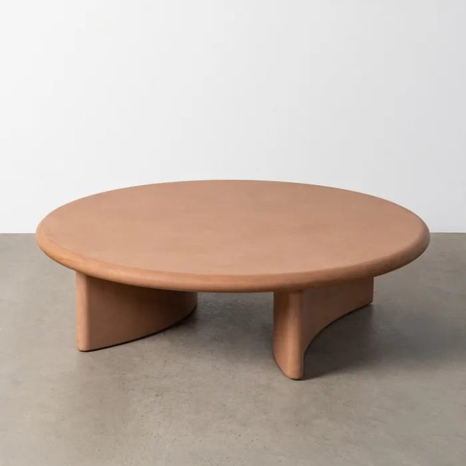 mesa de centro redonda en madera dm rugosa y color teja